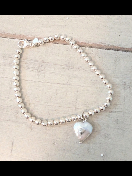 Kendra Scott Jewelry - Kendra Scott Sasha Heart Beaded Bracelet Silver